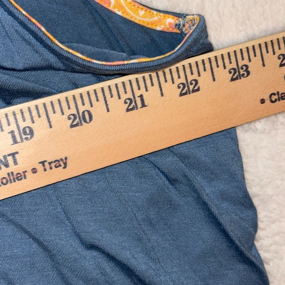 NWT! Matilda Jane Blue V‑Neck Top with Yellow Trim button key hole
Size XXL - Picture 12 of 12